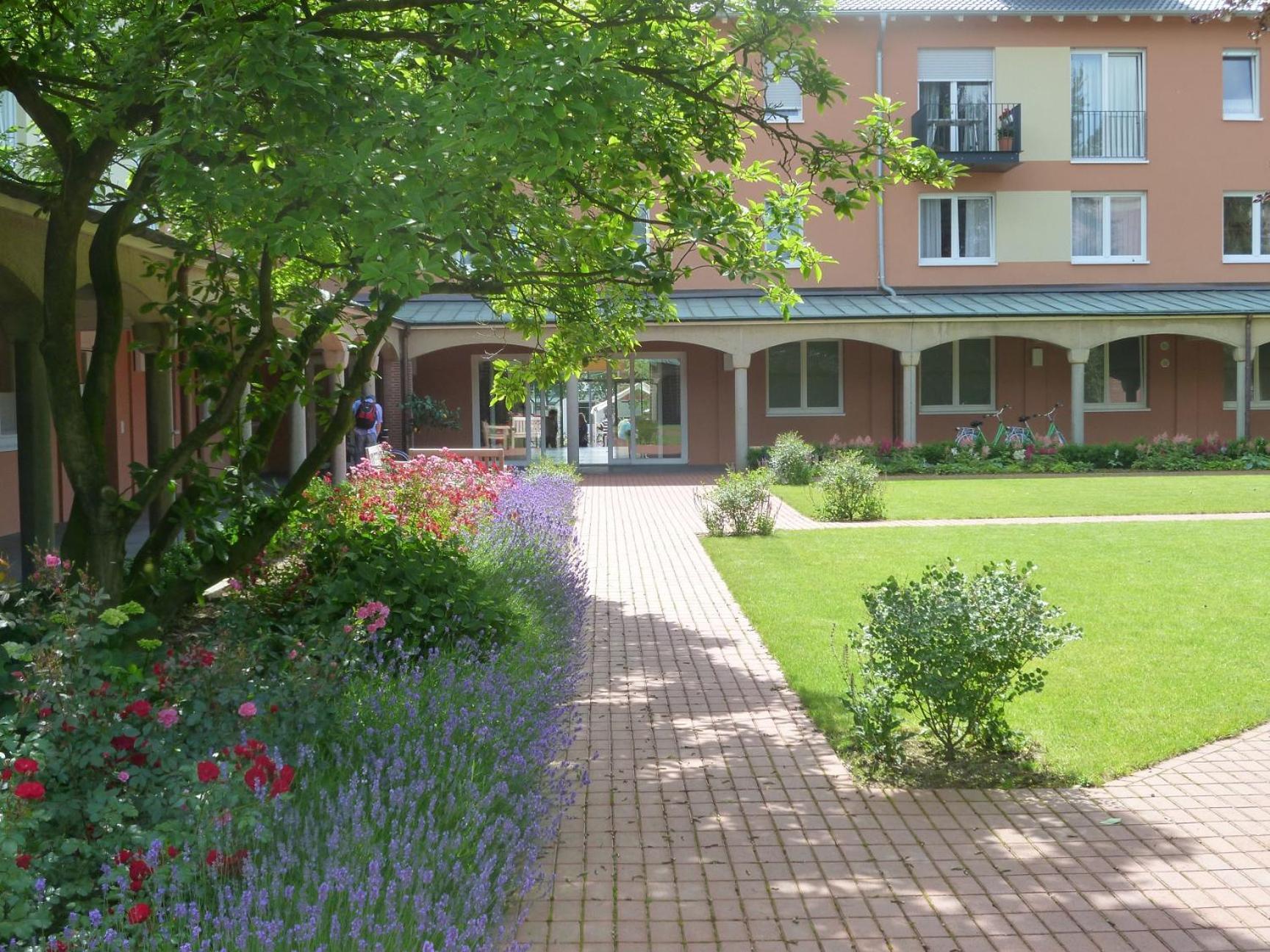 Hotel Klostergarten كيفالير المظهر الخارجي الصورة