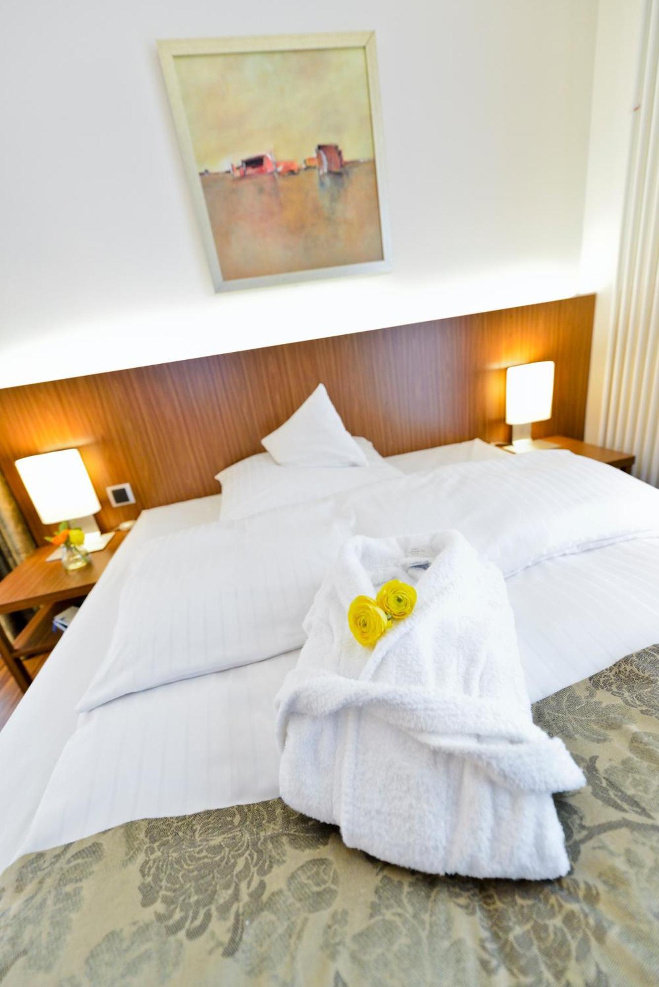 Hotel Klostergarten كيفالير المظهر الخارجي الصورة