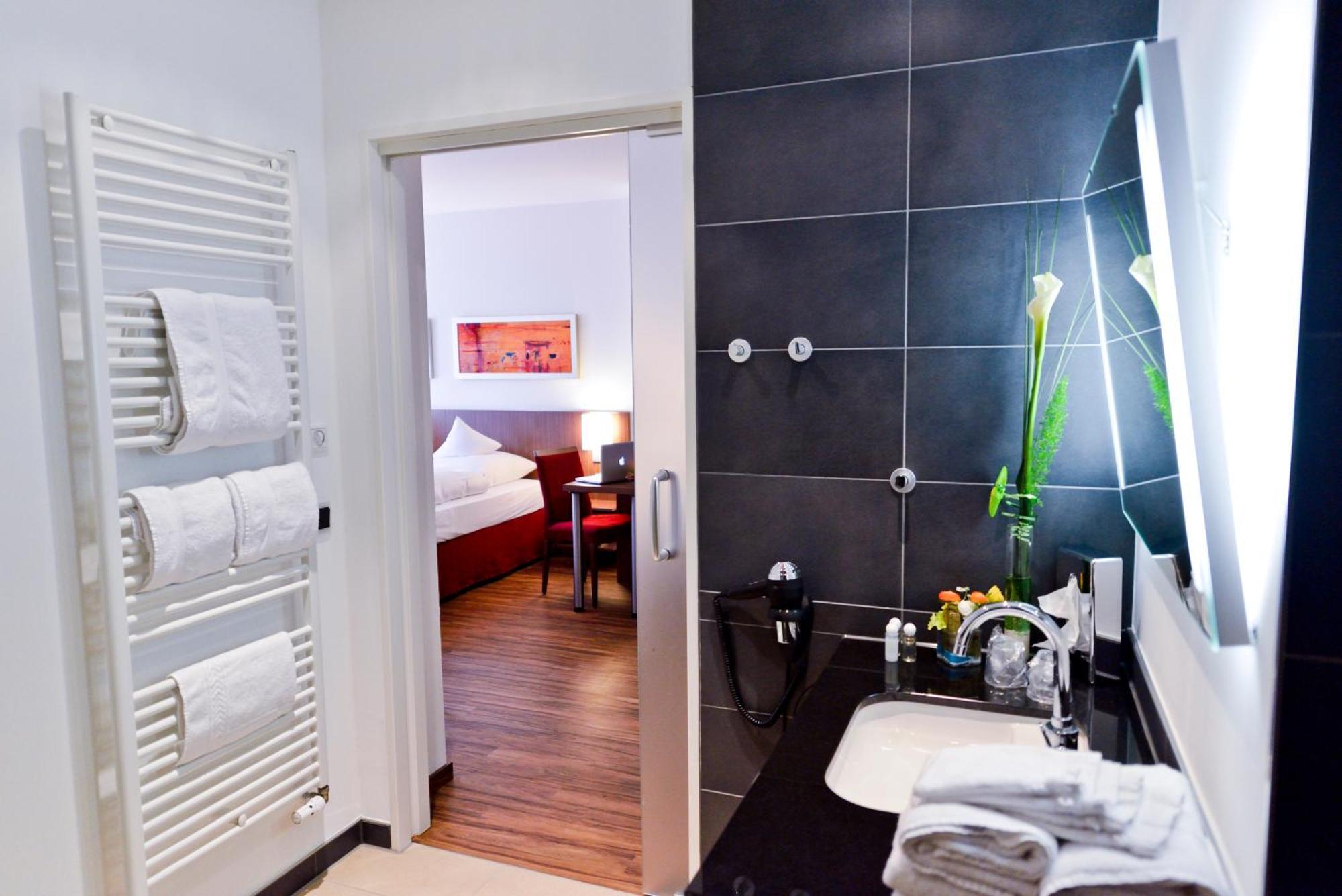 Hotel Klostergarten كيفالير المظهر الخارجي الصورة